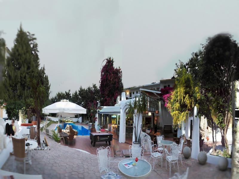 Gorgona Studios Faliraki Exterior foto