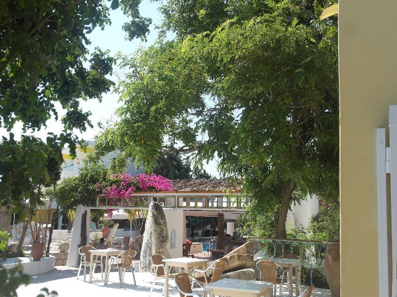 Gorgona Studios Faliraki Exterior foto